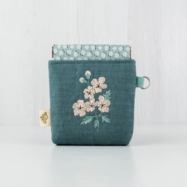 Small fabric floral embroidered coin purse Hawthorn on old blue
